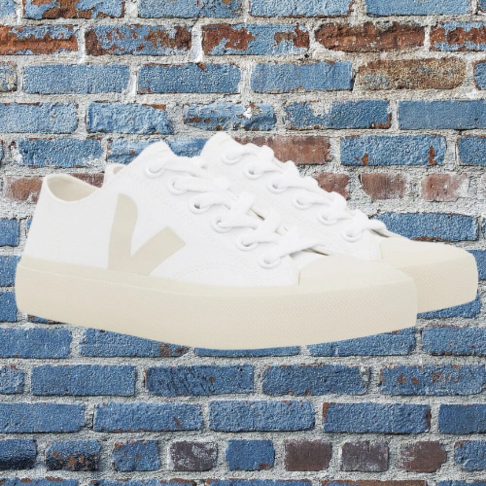 NIB Veja Wata II Low Top Sneaker (Women) in WHITE PIERRE